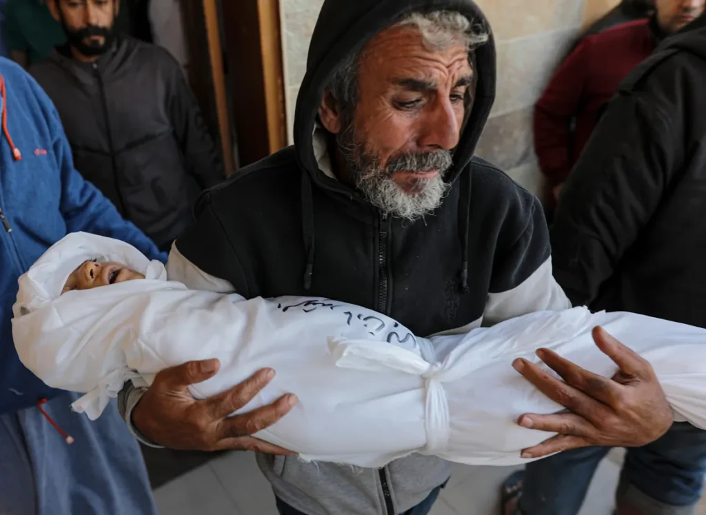 Four martyrs and five wounded arrived at Gaza hospitals within 24 hours