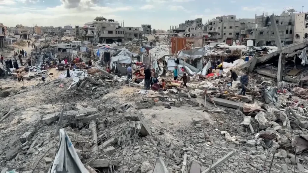 A journey to gather firewood from the midst of ruins