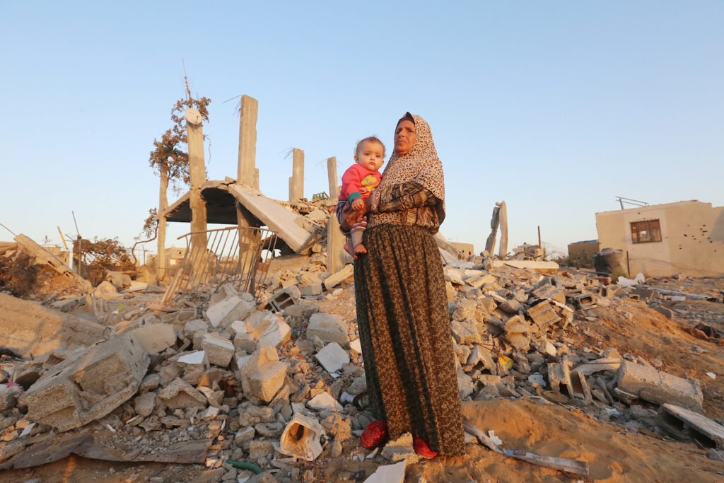 Palestinian Central Bureau of Statistics: War Increases the Number of Widows