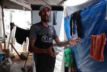 Rats invade the tents of displaced people in Gaza