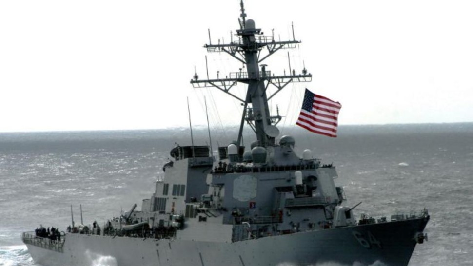 A battleship hitting and two ships were retrieved... America's operation in Hormuz ends in disaster
