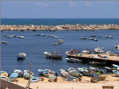 The occupation continues its collective punishment against fishermen