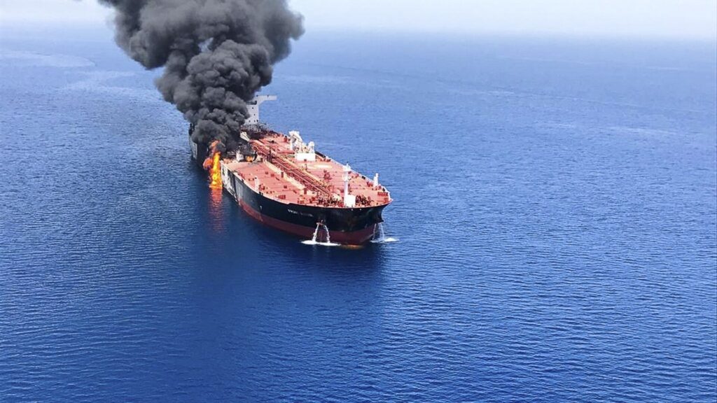 Confrontations renew in Hormuz | - dailyyemen