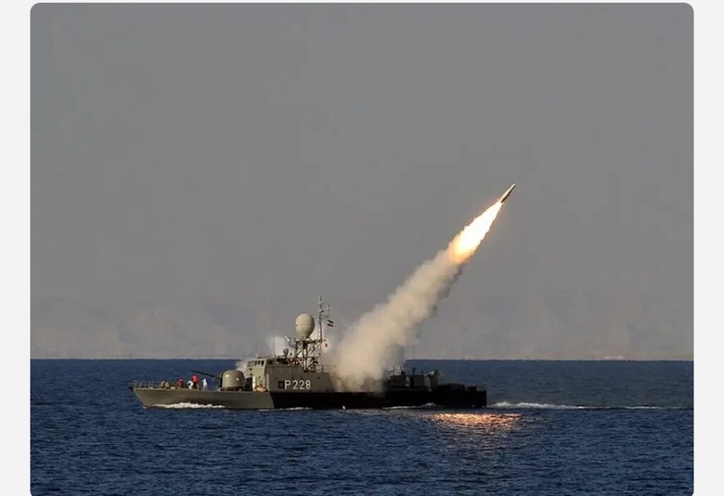 Iranian Army Announces Attacking Two American Destroyers After They Crossed the Borders