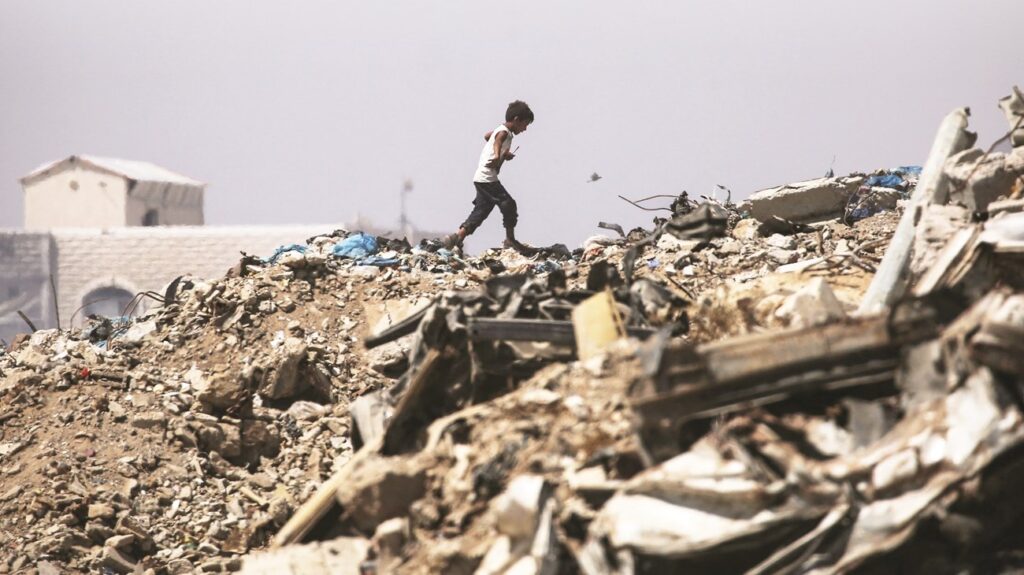 Fears of a complete collapse of basic services in Gaza