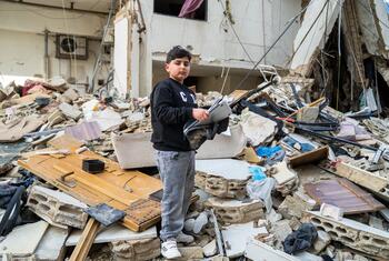 Lebanon - More than 33,000 people remain in shelters