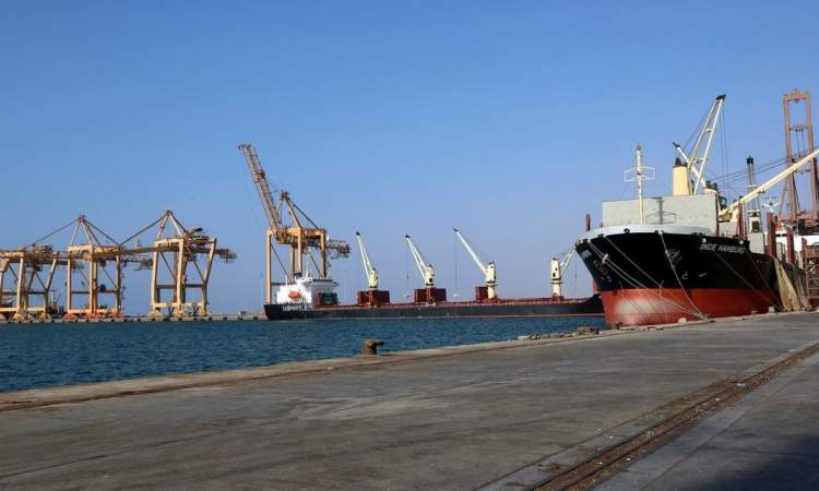 Yemen's lifeline suffocates... Hudaydah Ports is between targeting, siege, and catastrophic repercussions